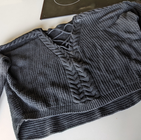 Long sleeve knitted crop top - Picture 1 of 2